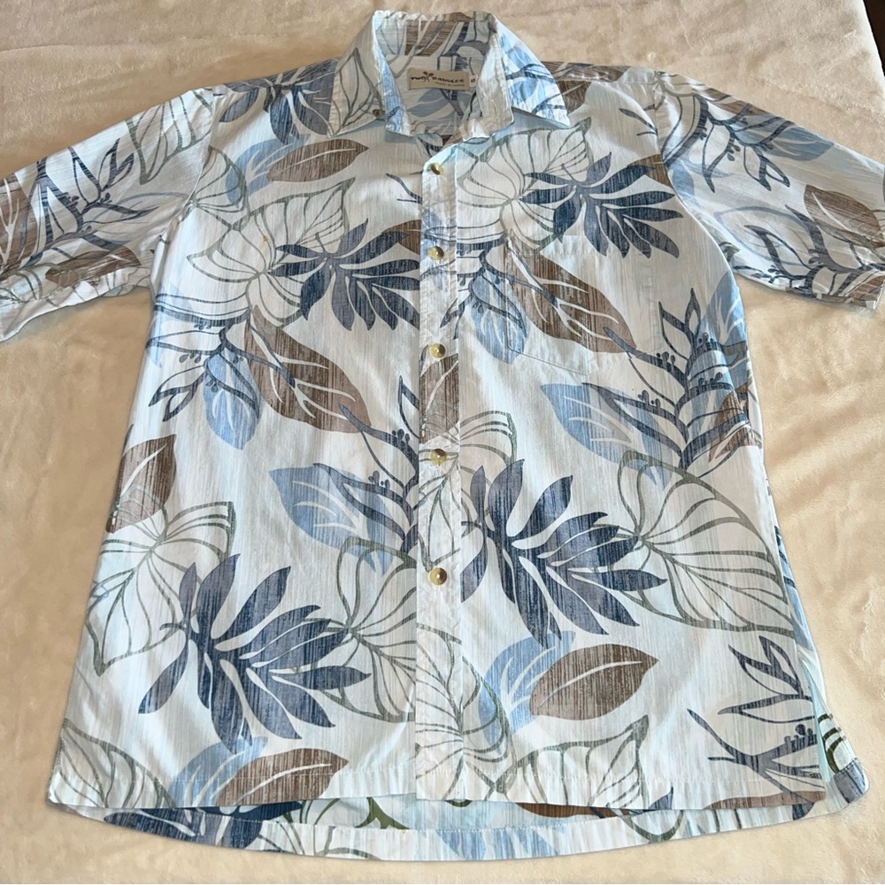 Two Paddles Hawaiian Shirt Men’s Size Small baby blue tropical luau beach cruise